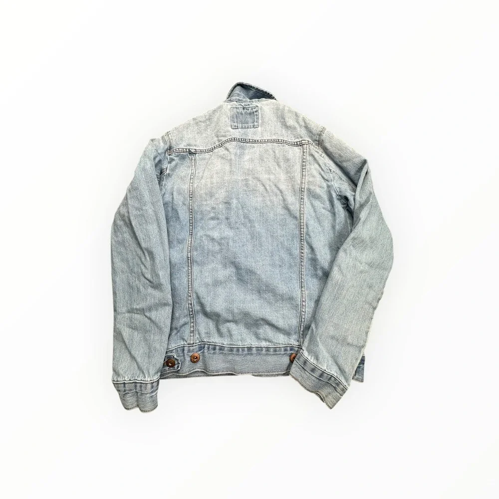 Forever‎ 21 Denim Jacket Mens S Light Blue Trucker Faded Button Up 3621